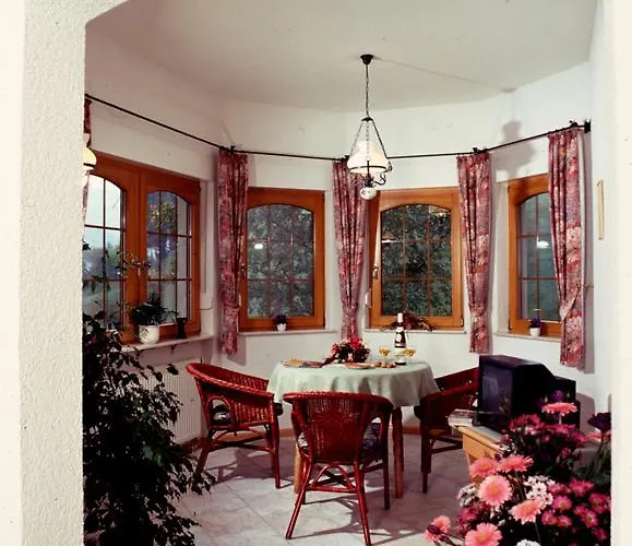 Cafe Waldfrieden باد بيترستال غريسب